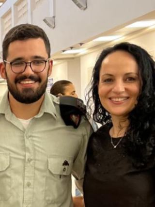 אסנת, אמא של שחר